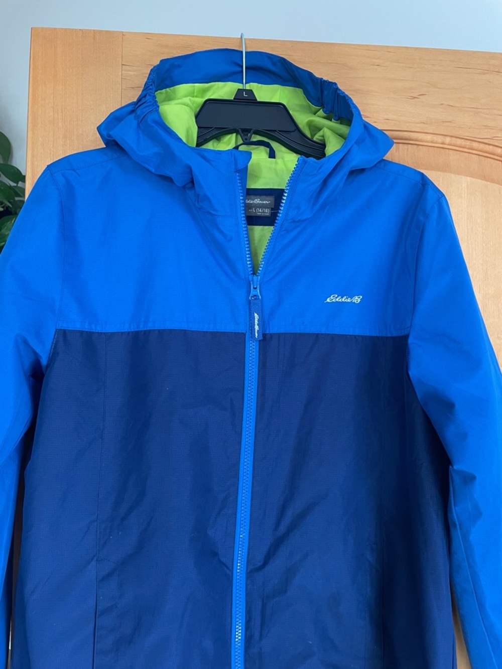 Eddie Bauer Blue Navy Colorblock Hooded Windbreaker Lime Lining Boys L 14/16 - Picture 2 of 10